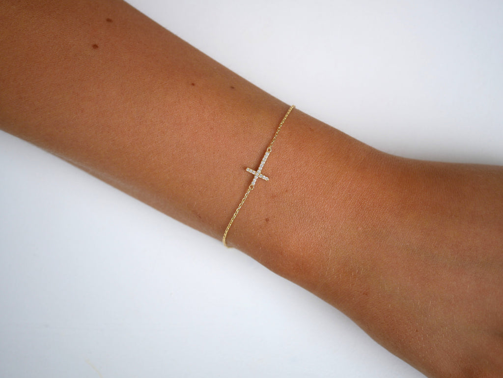 Gracie Side Cross Chain Bracelet - Gisele Collection Gold